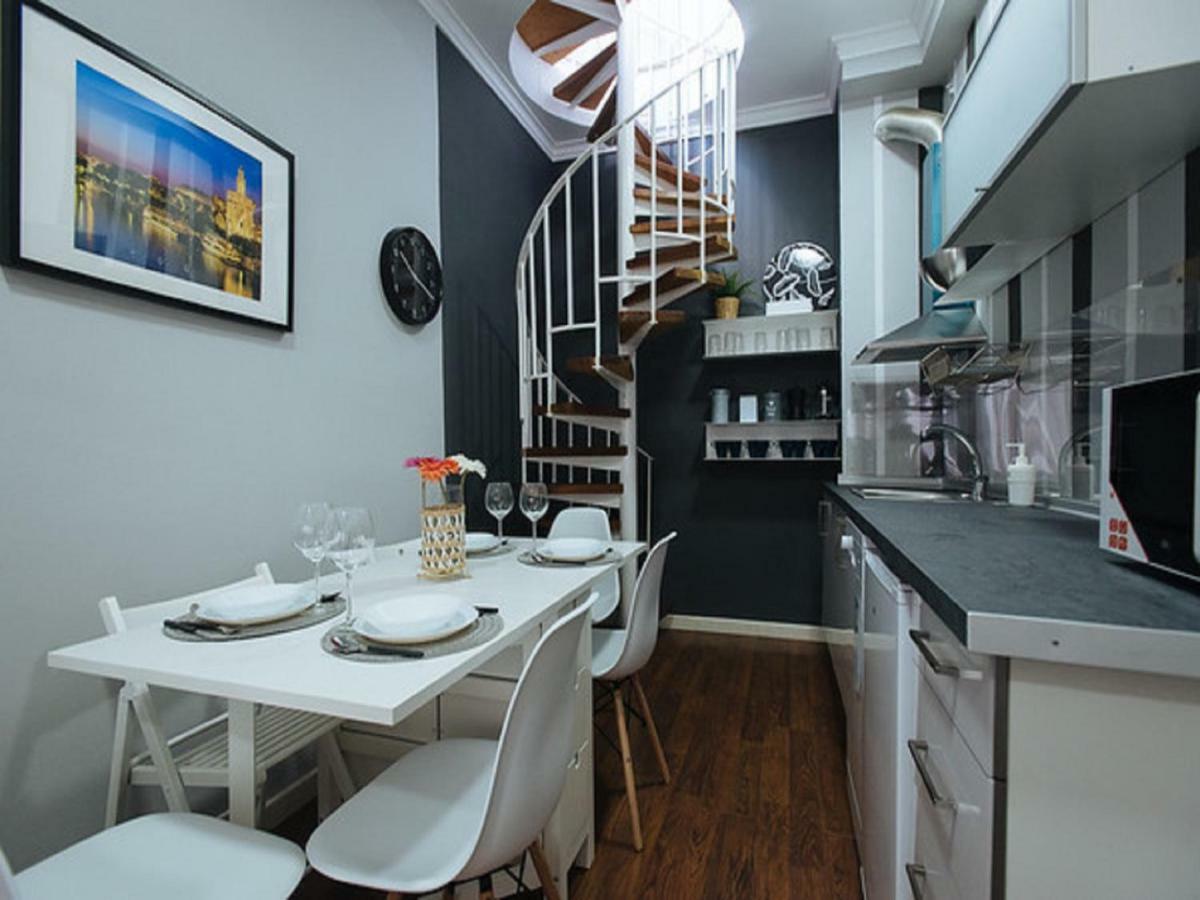 Divi Apartments Martinez Montanes Sevilla Buitenkant foto