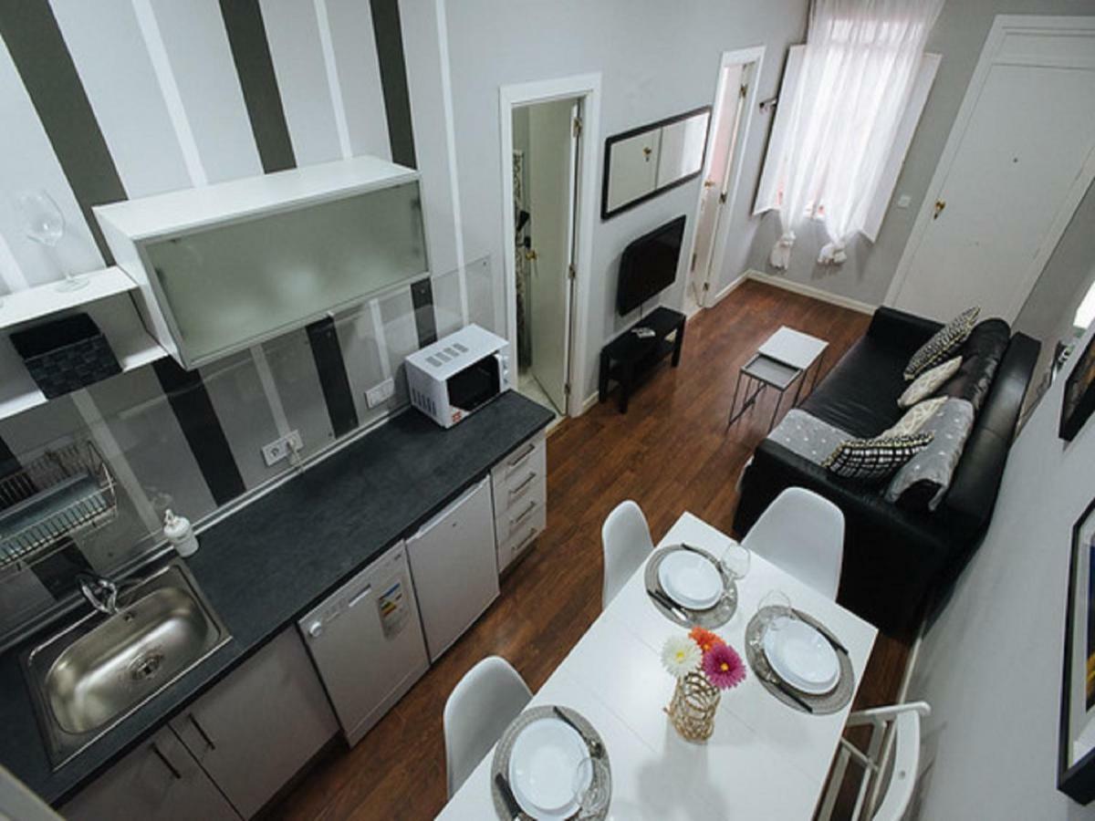 Divi Apartments Martinez Montanes Sevilla Buitenkant foto