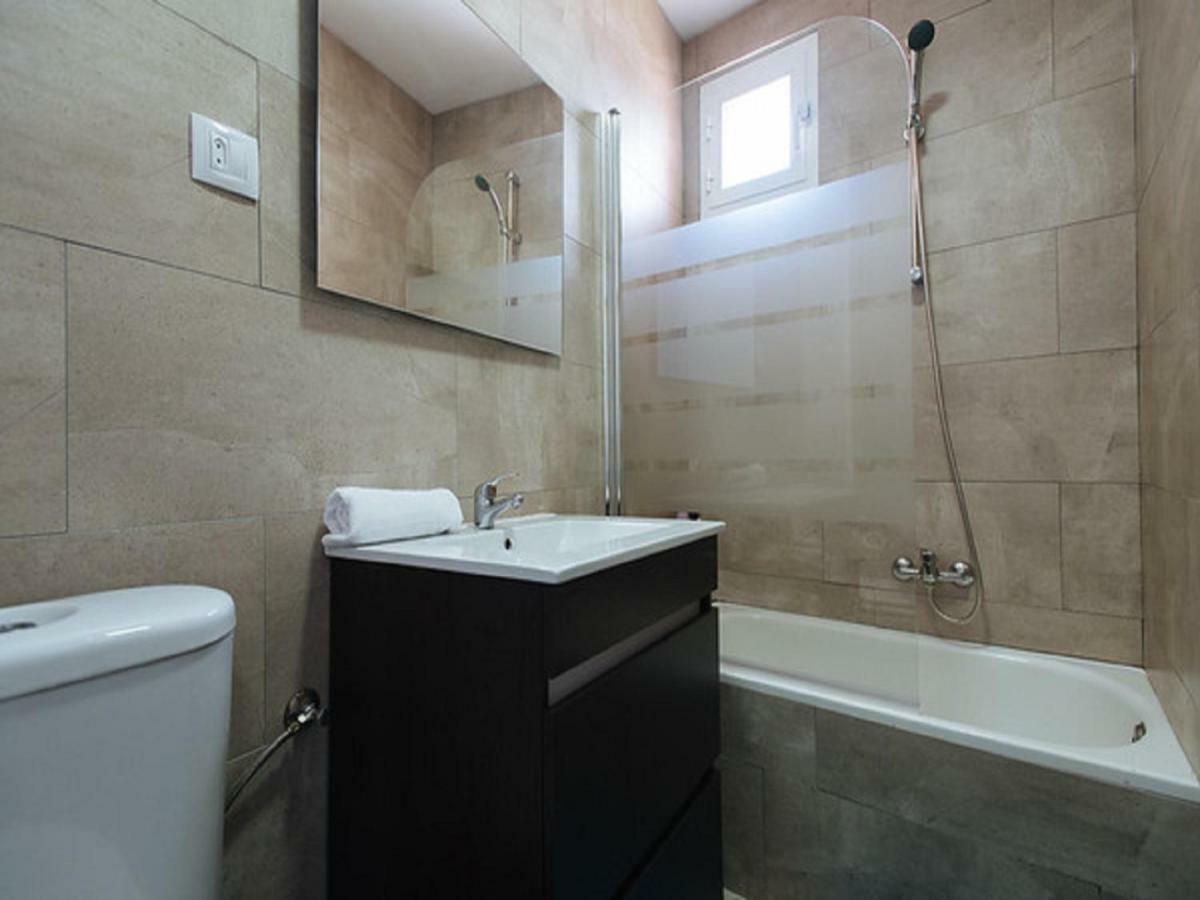 Divi Apartments Martinez Montanes Sevilla Buitenkant foto